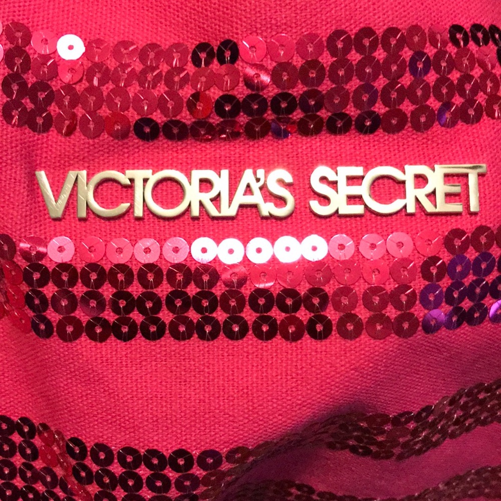 Victoria’s Secret hot pink tote bag